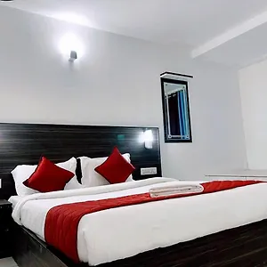 Hotel Skylark Holidays, Munnar